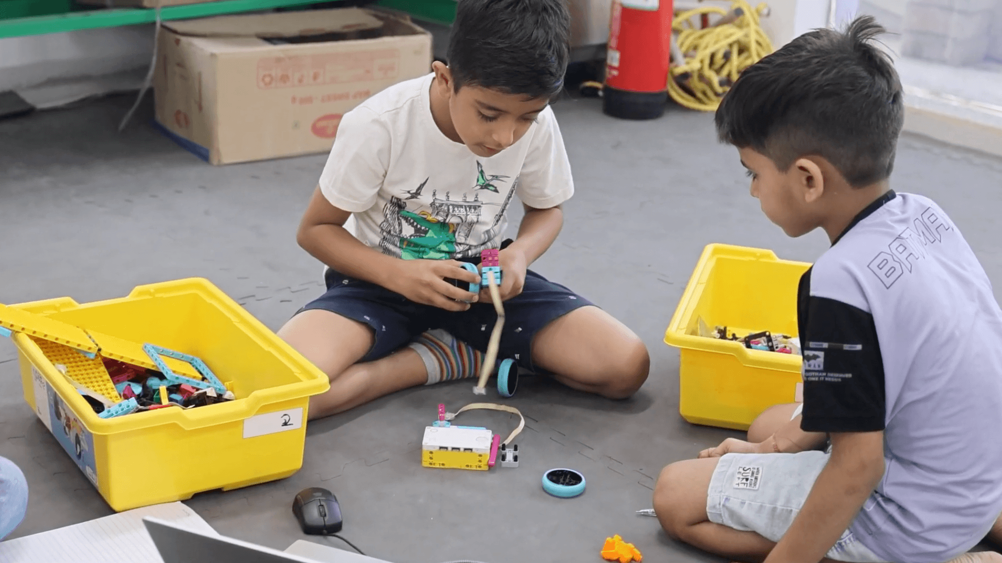 Child working on robotics kit at MittyVerse STEAM centre Gurugram